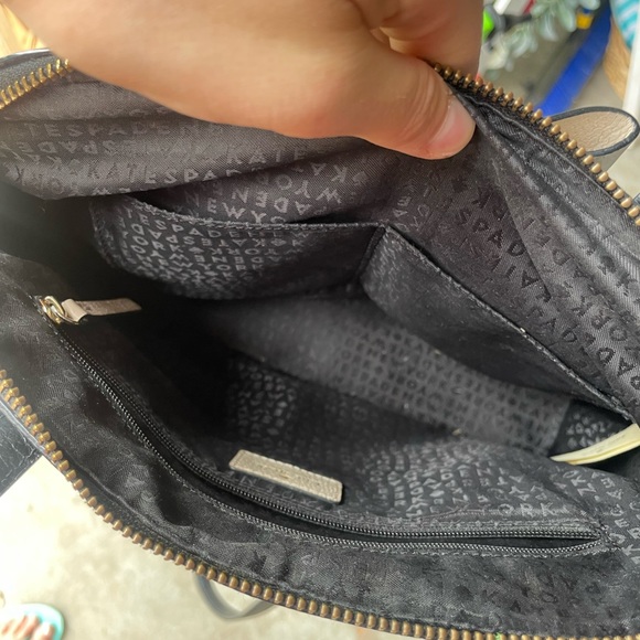 ♠️ Kate Spade medium crossbody - Picture 2 of 3